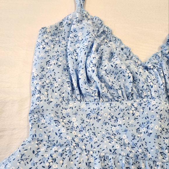 Trixxi Women's Sky Blue Flowy Floral Adjustable Spaghetti Strap Rompers, sz LG - Picture 15 of 16